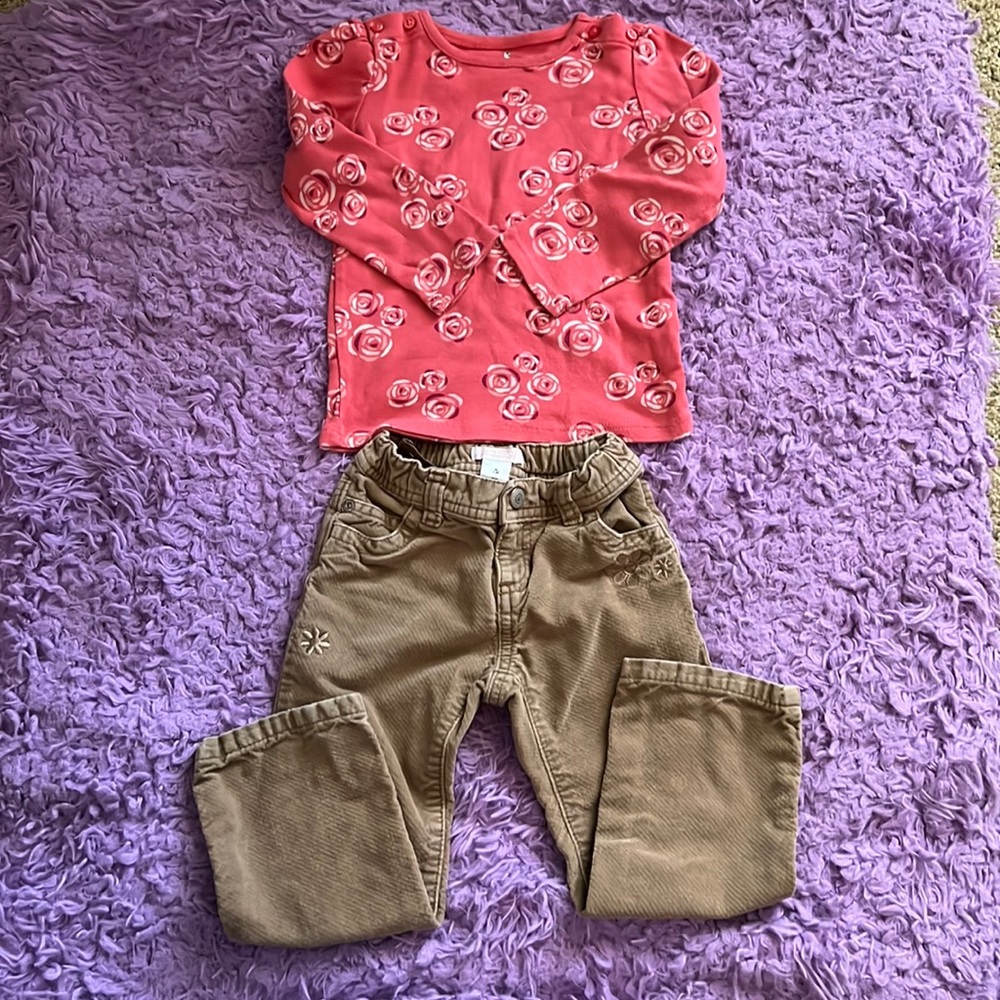 ☘️5 for $25☘️ Girls 3T Flower outfit